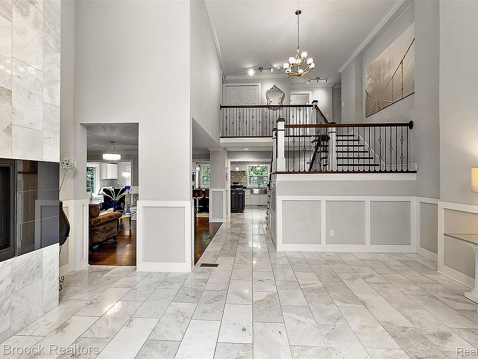 3774 Quarton Rd, photo 3