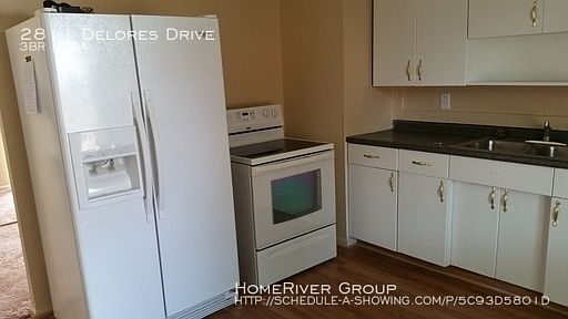 4th image of 2811 Delores Dr