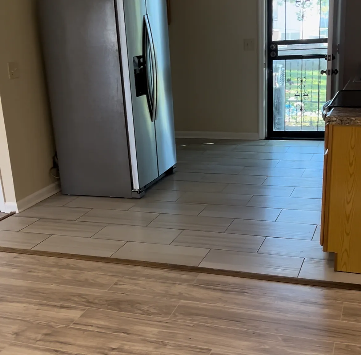 112 Neill Ave — Photo 2