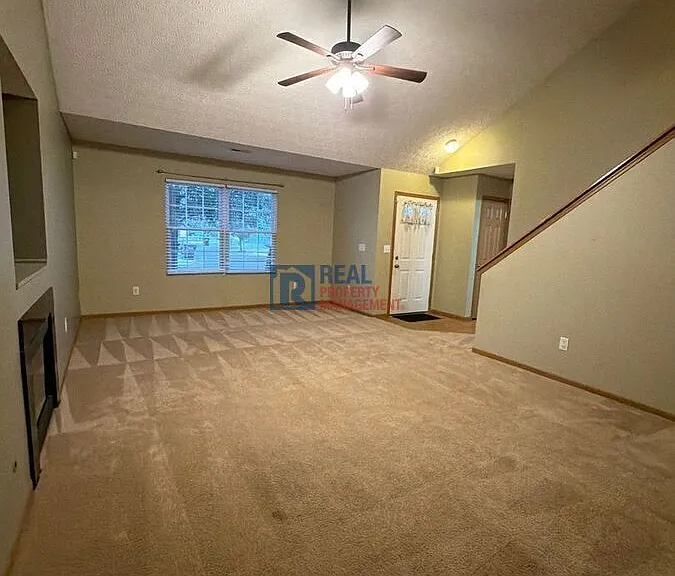 1381 Geranium Dr — Photo 11