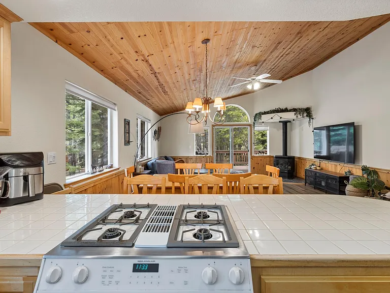 15400 Wolfgang Rd — Photo 9