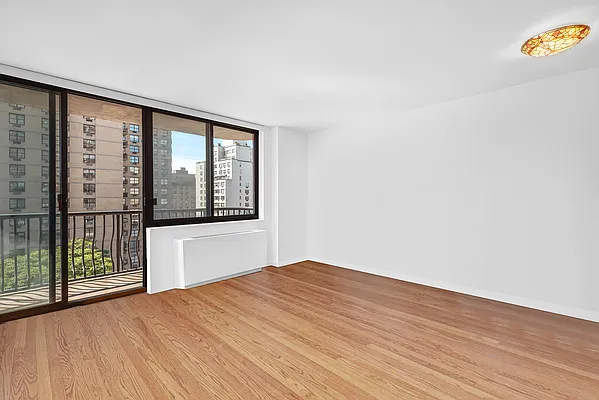 Sold by Bond New York | media 2