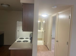 695 Kirts Blvd APT 105, Troy, MI 48084