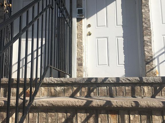 2nd image of 3164 Fenton Ave Floor 3