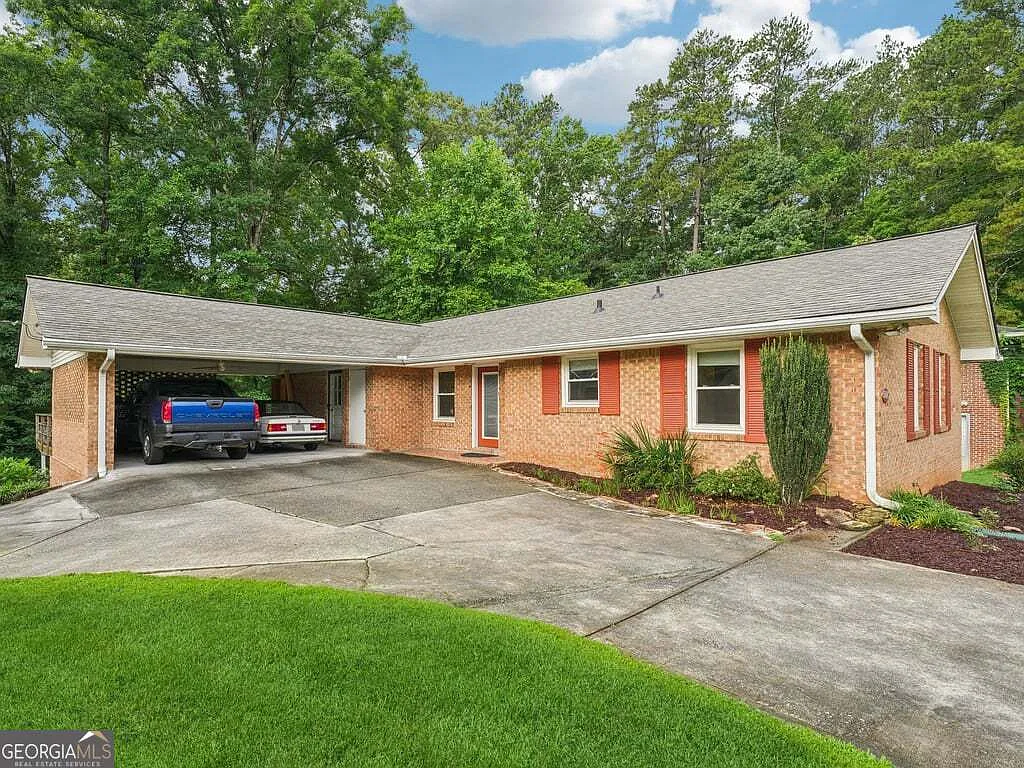 1 bed, 1.0 bath, 975 sqft, $1,750 — Photo 2