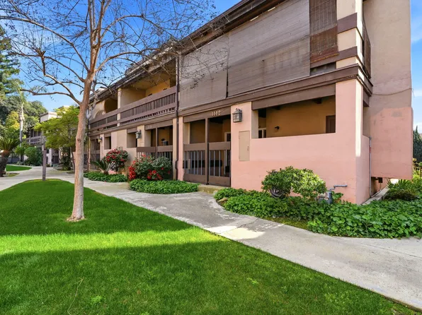 1142 N Gem Street, Tulare, CA 93274