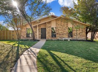 2416 Raintree Ct, Plano, TX 75074