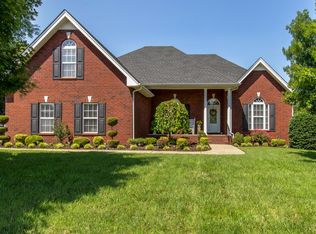 208 Comer Cir, Murfreesboro, TN 37128