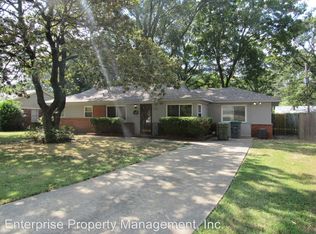 1071 Dearing Rd, Memphis, TN 38117