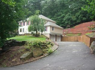 56 Union Hill Rd, Morris Plains, NJ 07950