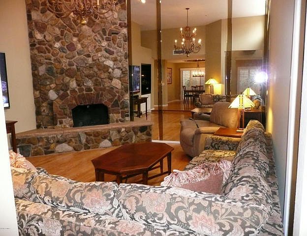 1st image of 10585 E Saddlehorn Dr
