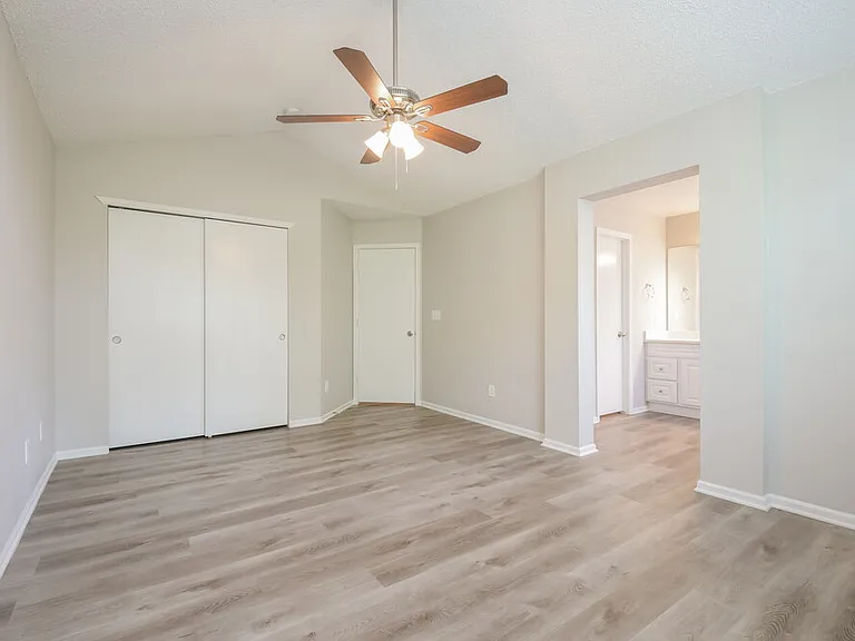 11584 Eaton Ct — Photo 15