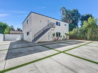 7322 Newcastle Ave, Reseda, CA 91335