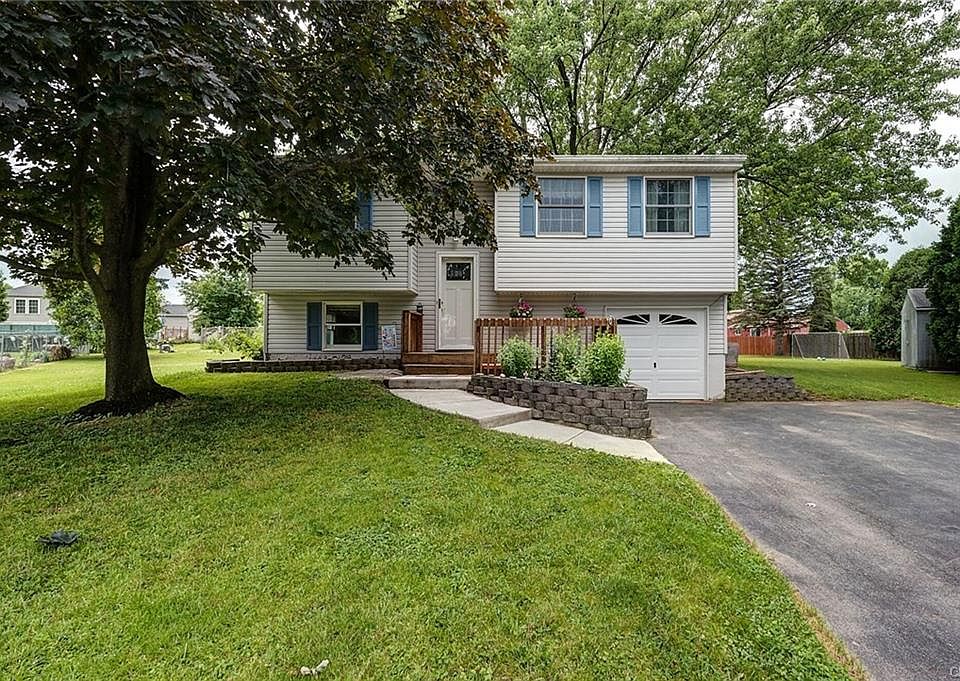 1st image of 5966 Dunstan Cir