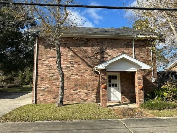 4410 Country Dr, Bourg, LA 70343