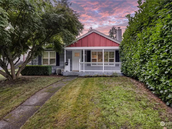 206 Del Monte Avenue, Fircrest, WA 98466