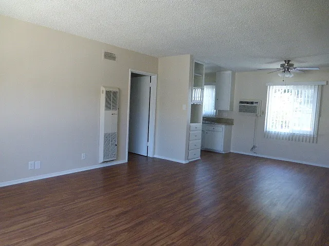 3101 W Ramona Rd #H — Photo 3