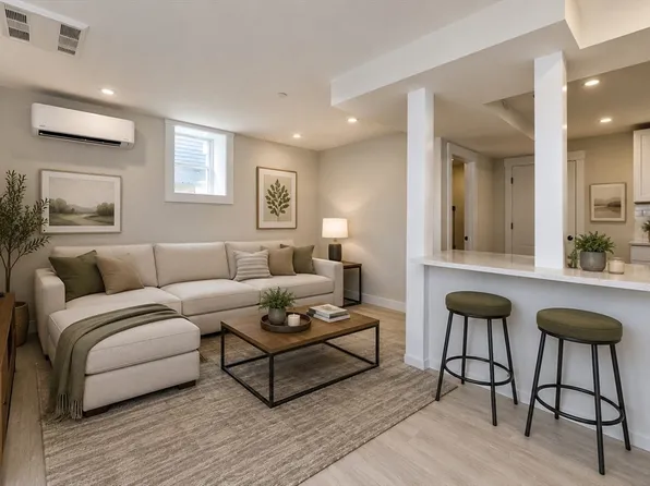 17 Macarthur St #1, Somerville, MA 02145