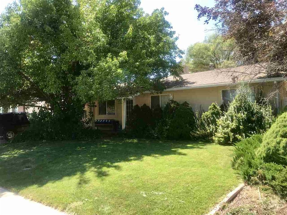 1st image of 555 Peachwood Dr