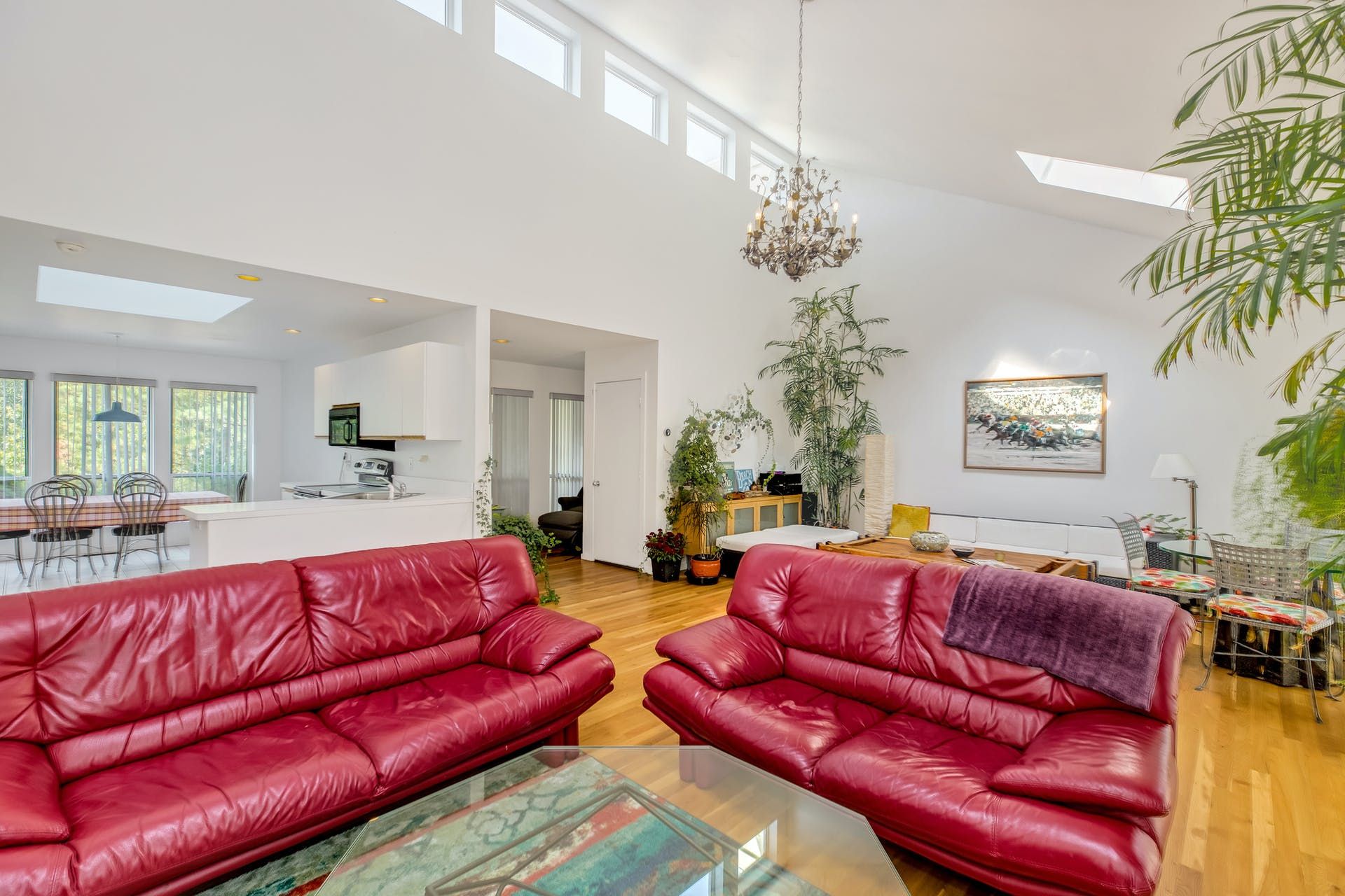 9 Sheridan Rd, Hampton Bays, NY 11946 Out East