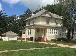 715 S 4th St, Hoopeston, IL 60942