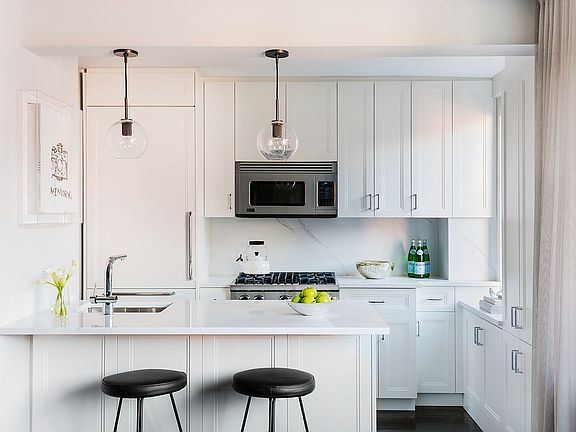 5th image of 420 E 64th St APT E6d