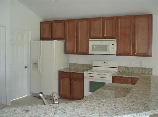 5th image of 525 S Valencia Cir SW