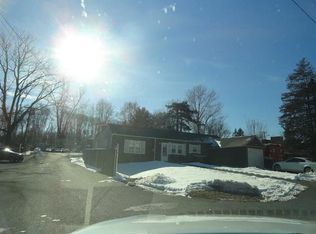 2339 South Rd, Poughkeepsie, NY 12601