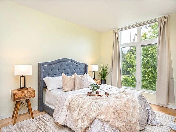 5th image of 150 102nd Ave SE Unit 304