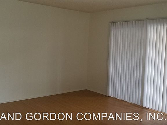 4th image of 1293 N Garfield Ave APT 12
