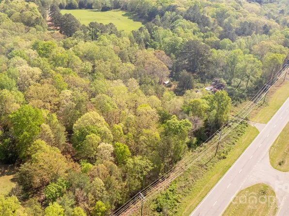 7382 Charlotte Hwy, Lancaster, SC 29720