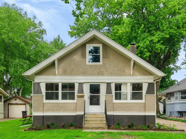 1338 45th St, Des Moines, IA 50311