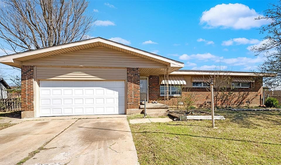 1st image of 2607 NW 46th Pl