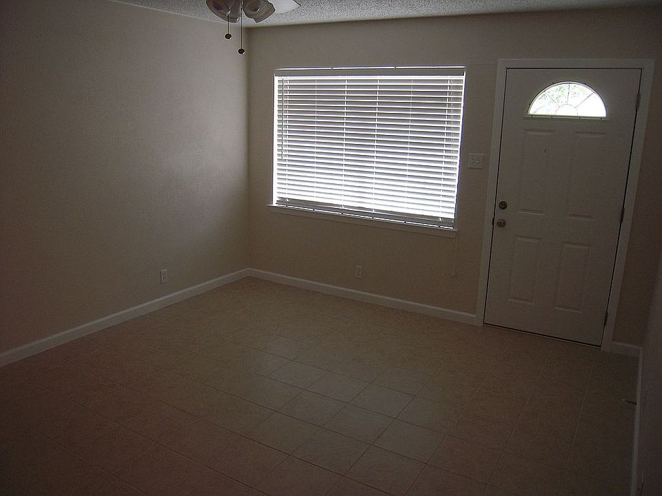 1st image of 600 Opal St