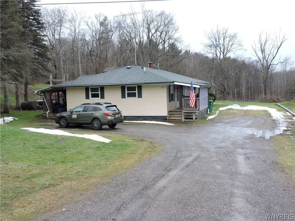 5068 Route 98, Java Center, NY 14082