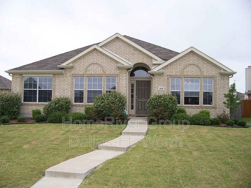 1st image of 501 Cookston Ln