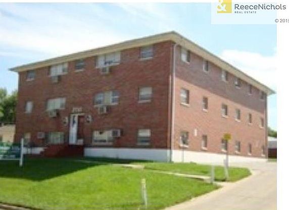 1st image of 2715 W 42nd Ave