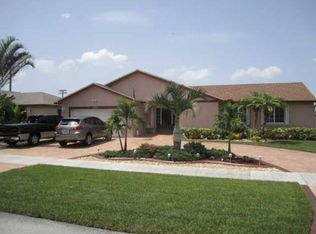 10548 Plantation Bay Dr, Tampa, FL 33647