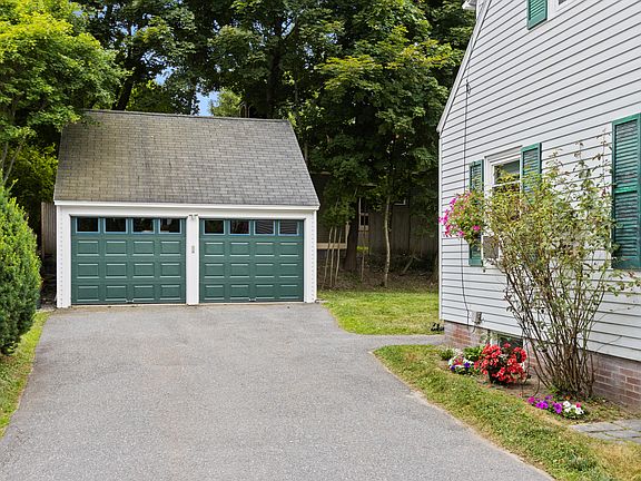 3rd image of 71 Stroudwater Street