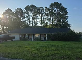 2106 Walberg Dr, Hinesville, GA 31313