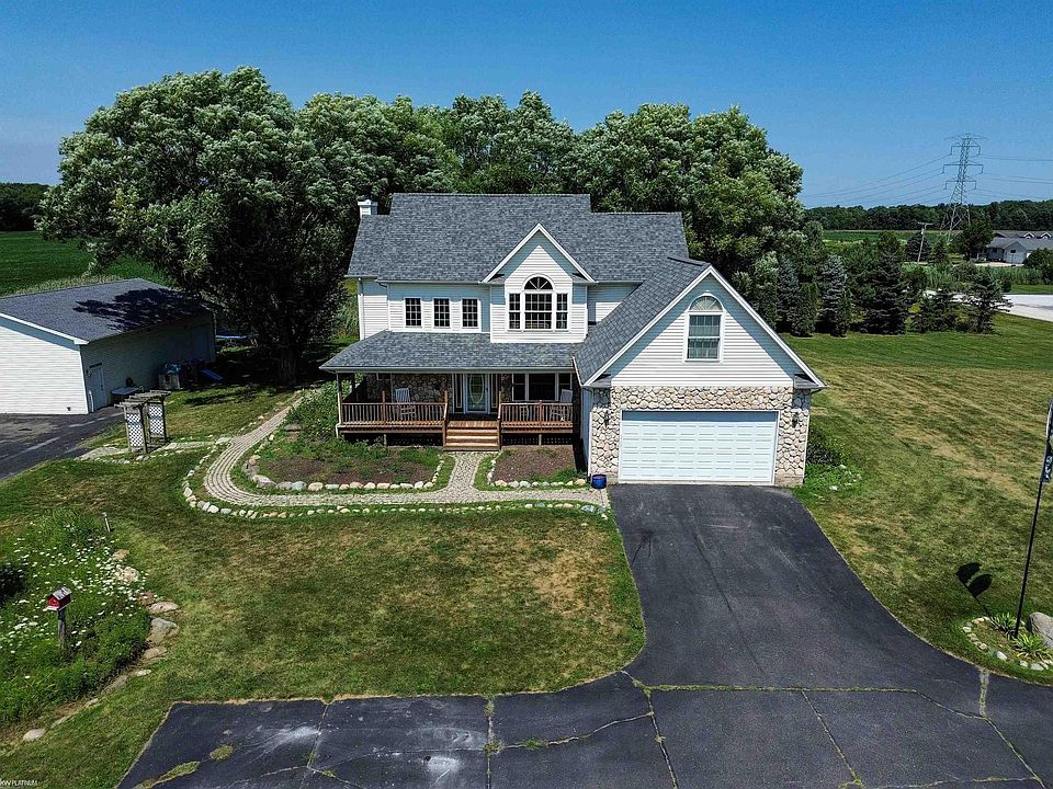 1st image of 2976 Midway Ln