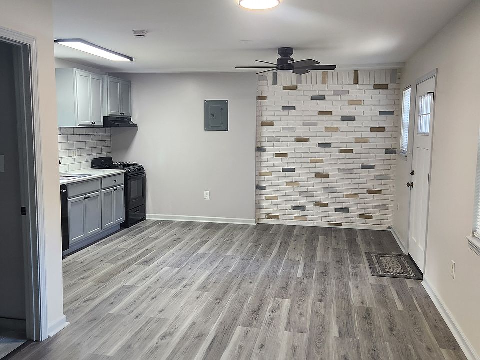 1st image of 2526 Windmere Dr