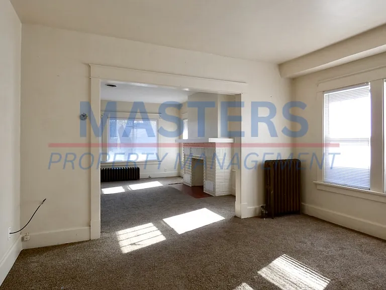 4113 N Lockwood Ave — Photo 7