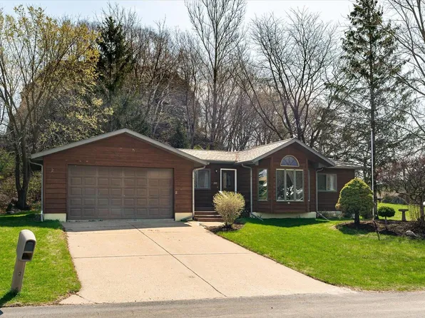 209 Parkwood TRAIL, Viroqua, WI 54665