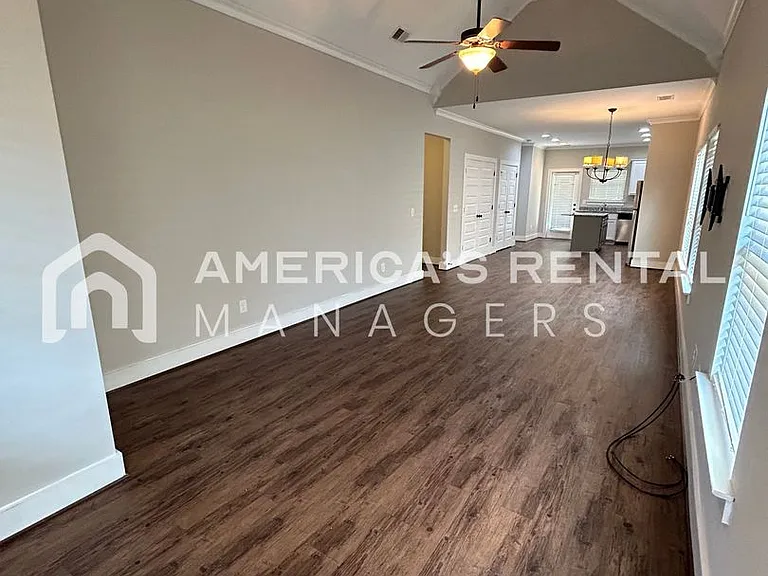 5540 Park Side Rd — Photo 3