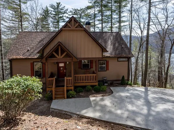 82 Reflection Dr, Topton, NC 28781