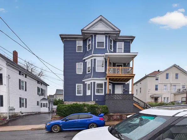 504 Peckham St, Fall River, MA 02721