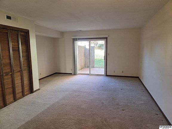 3rd image of 5547 S 42nd Street Ct