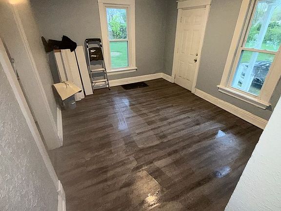 3rd image of 736 Lawndale Ave #1
