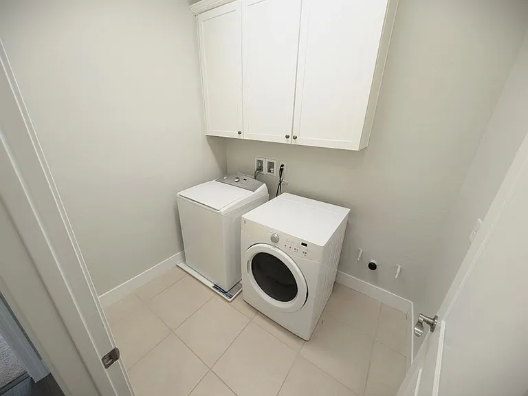 3622 Portiani Dr — Photo 31